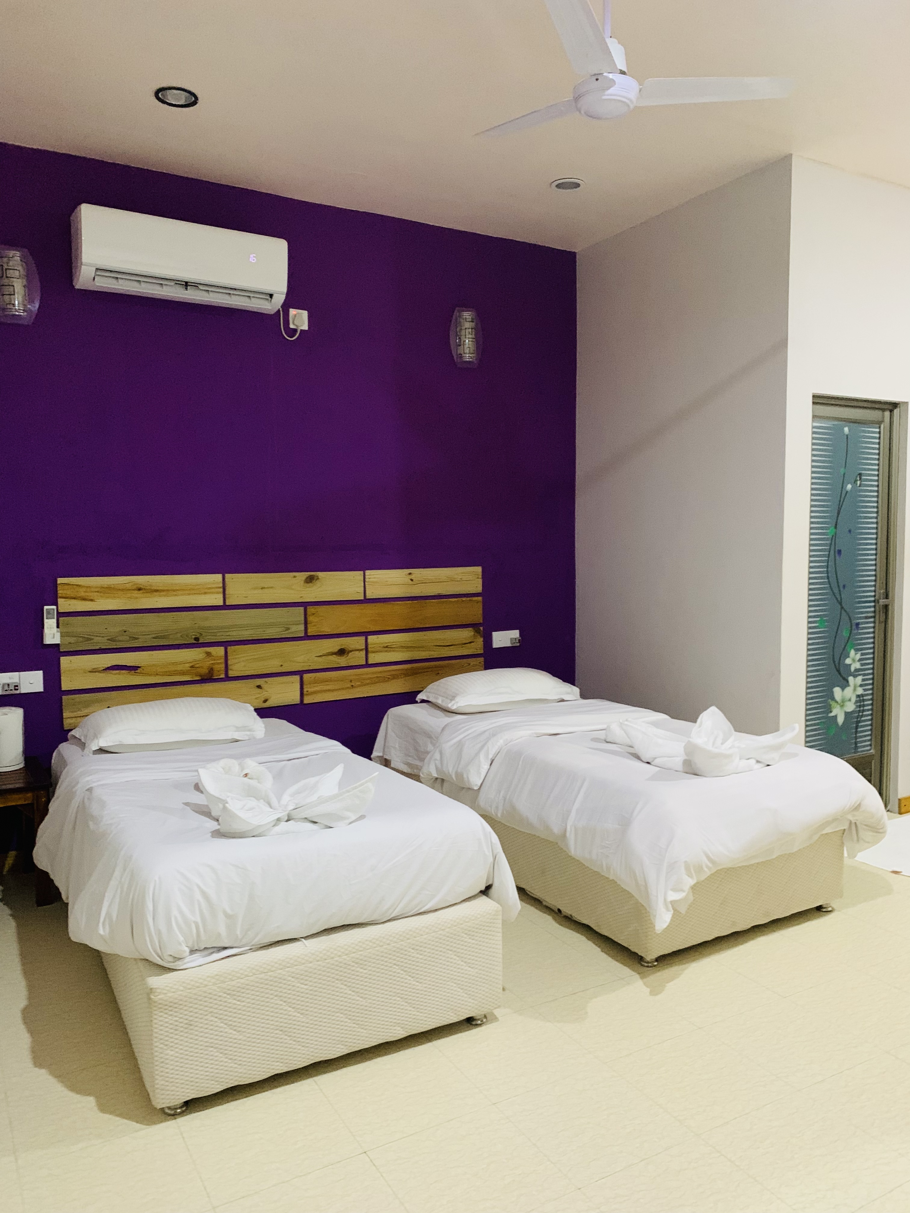 Hotels in Rasdhoo