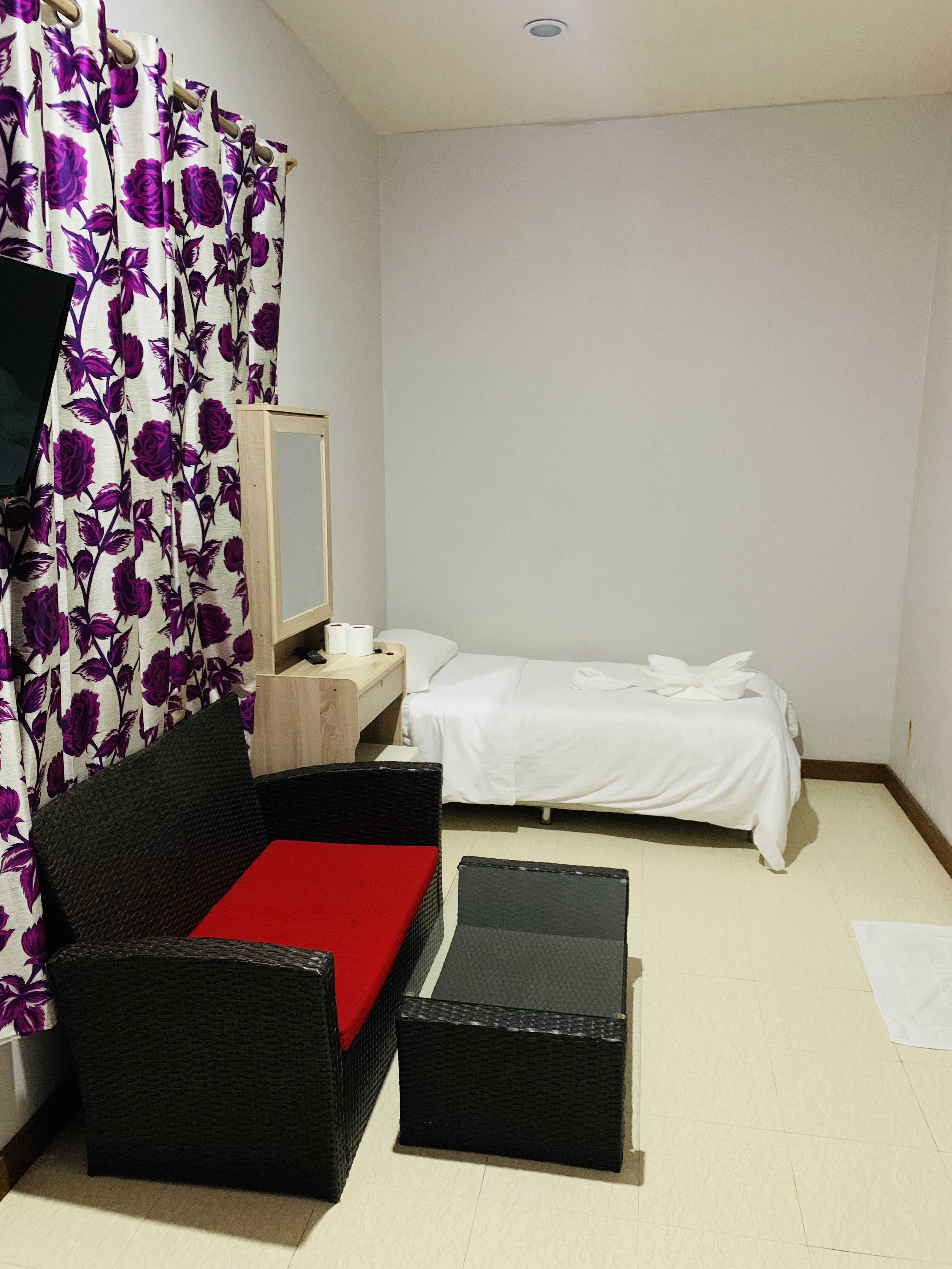 Hotels in Rasdhoo